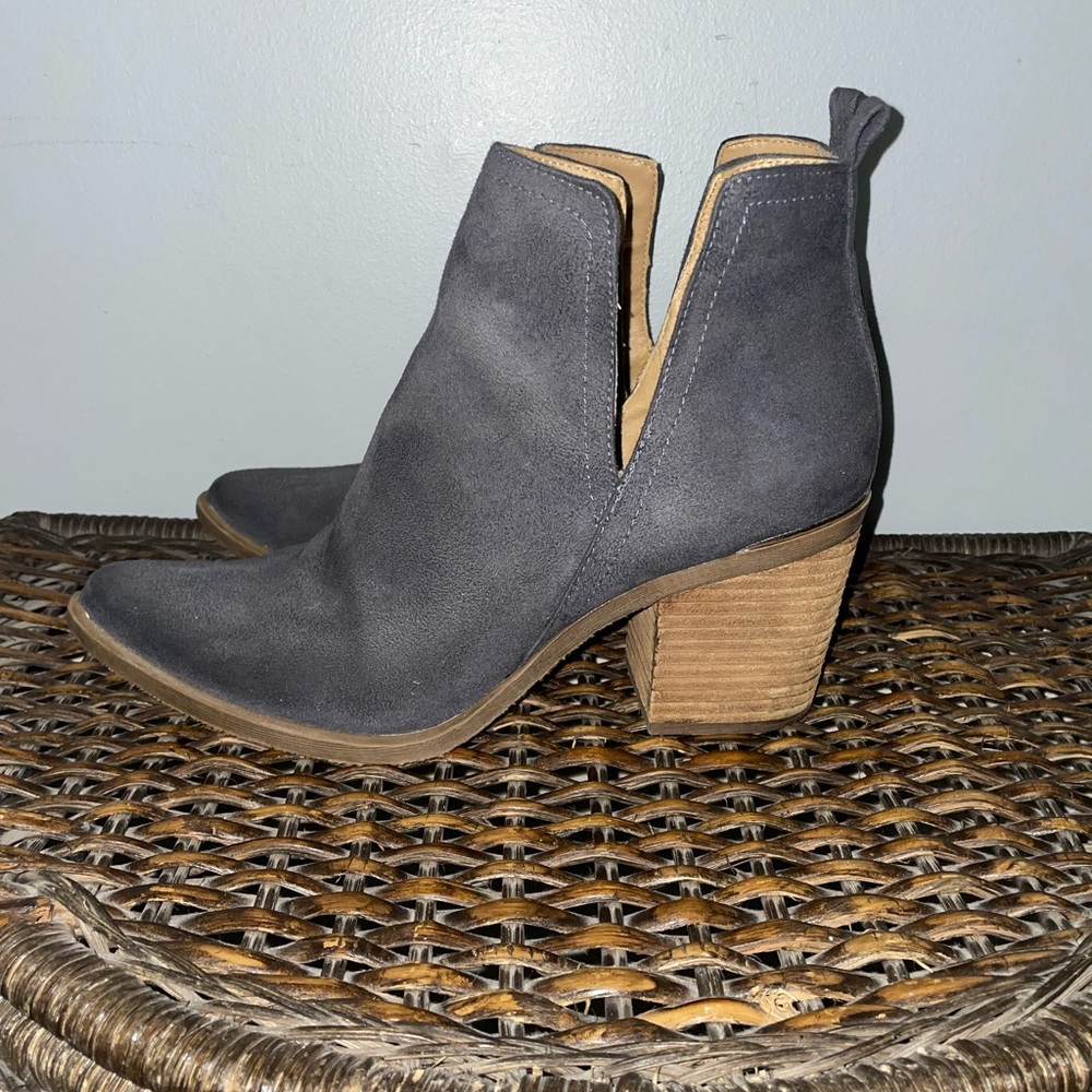 Madden Girl Gray/Blue Suede Ankle Boots
